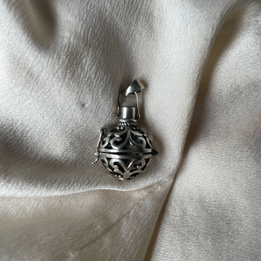 Bali 925 Silver Locket Diffuser - image 2